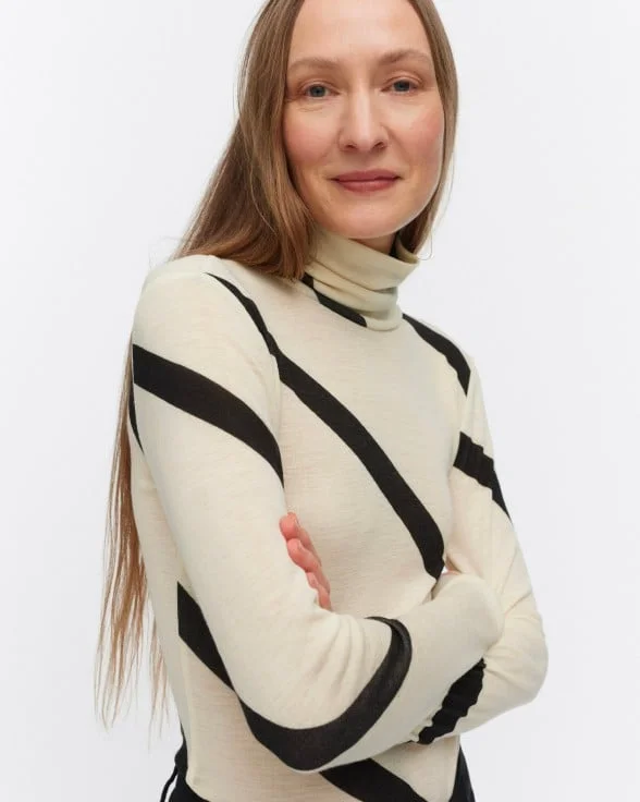 Vilina Basso Wool turtleneck shirt