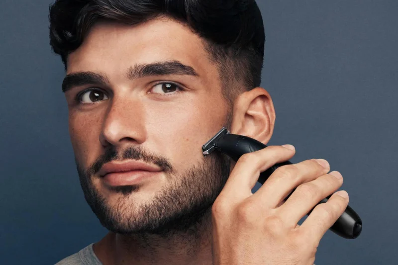 Trimmer in use