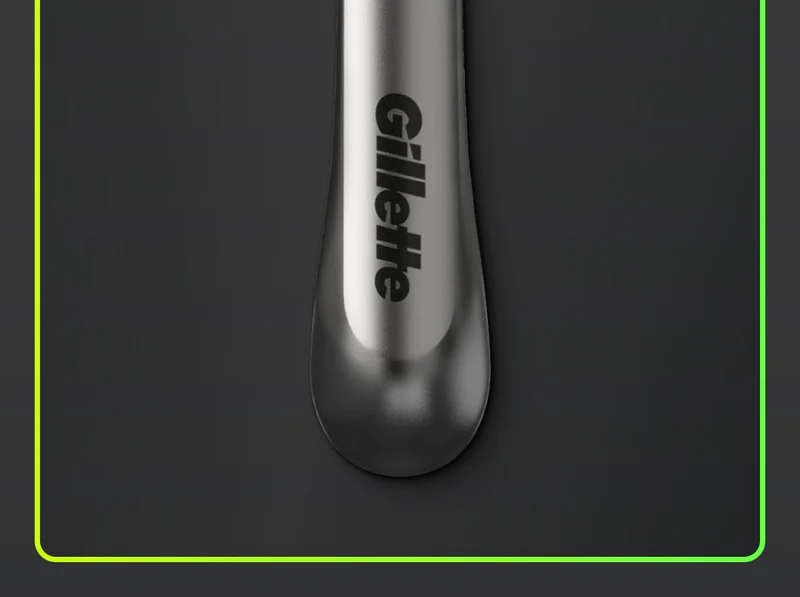 GilletteLabs with Exfoliating Bar Razor