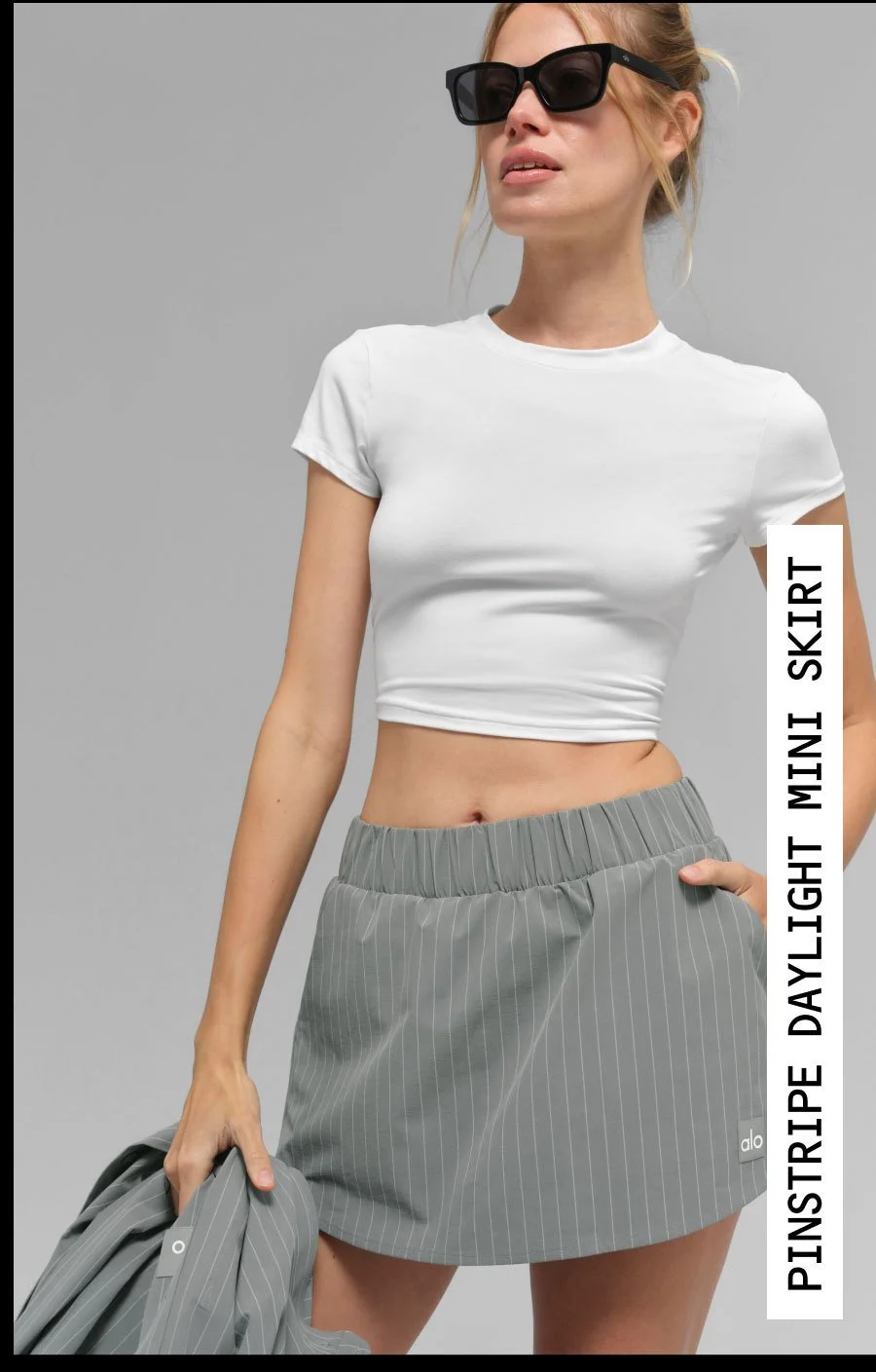 DAYLIGHT PINSTRIPE MINI SKIRT