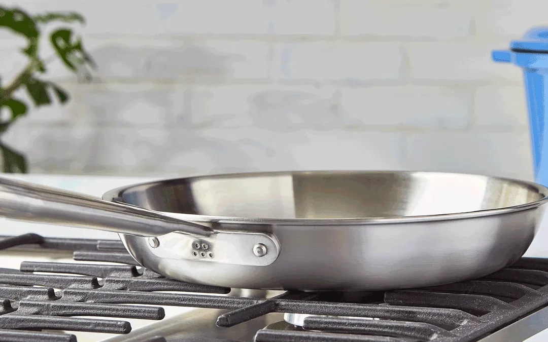 Indestructible Stainless doesn't have to be babied. Go ahead and stack it.