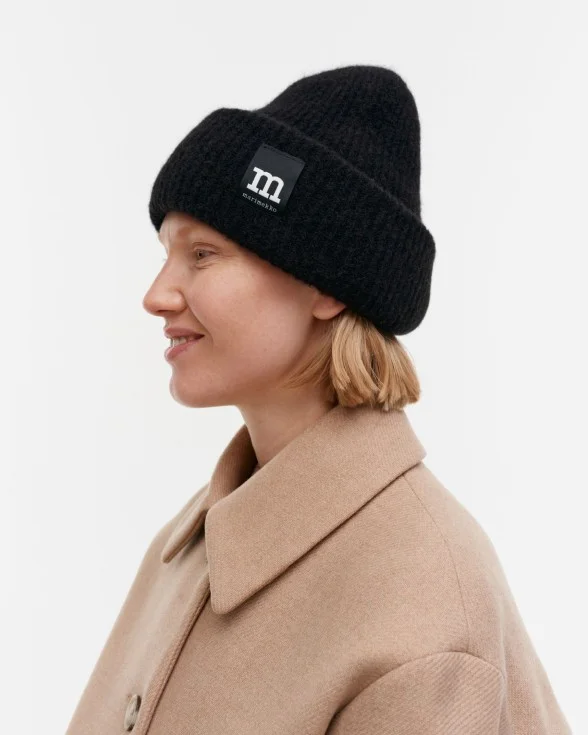 Pjettar Solid Beanie