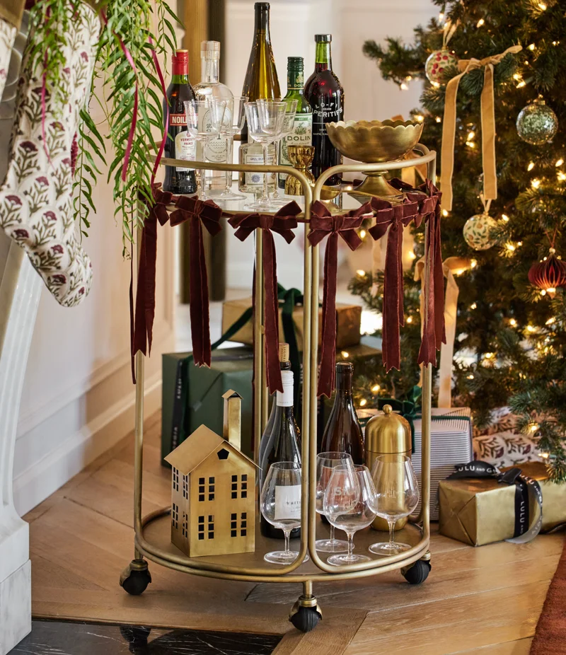 Shop New Year Party Hosting