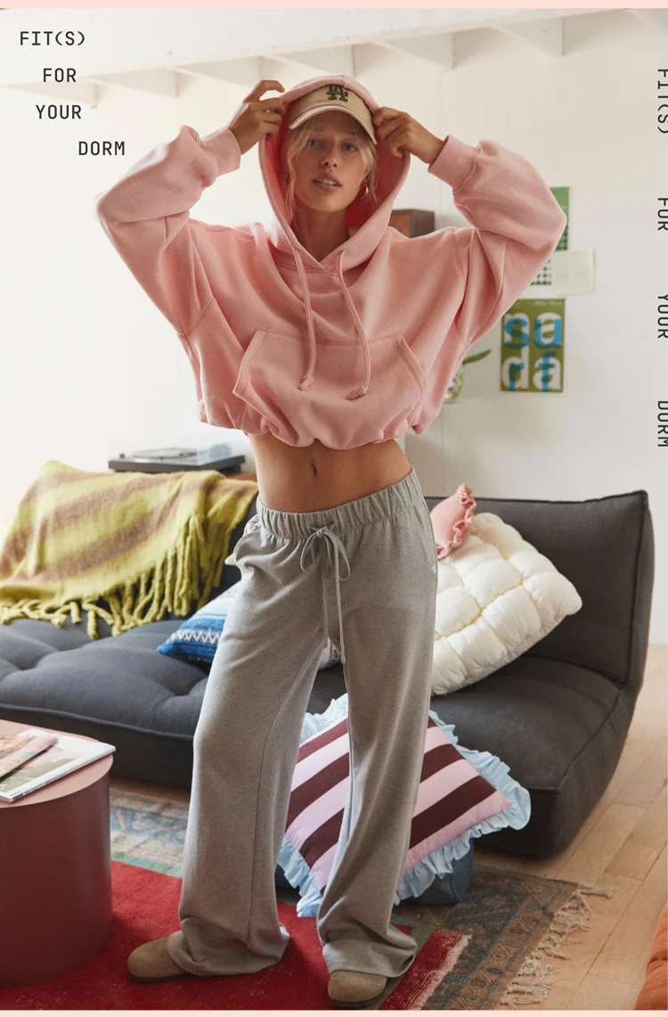 IMAGE-WOMEN'S ATHLEISURE