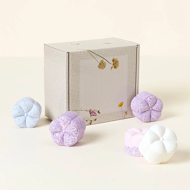 Box of Flowers Shower Steamer Set