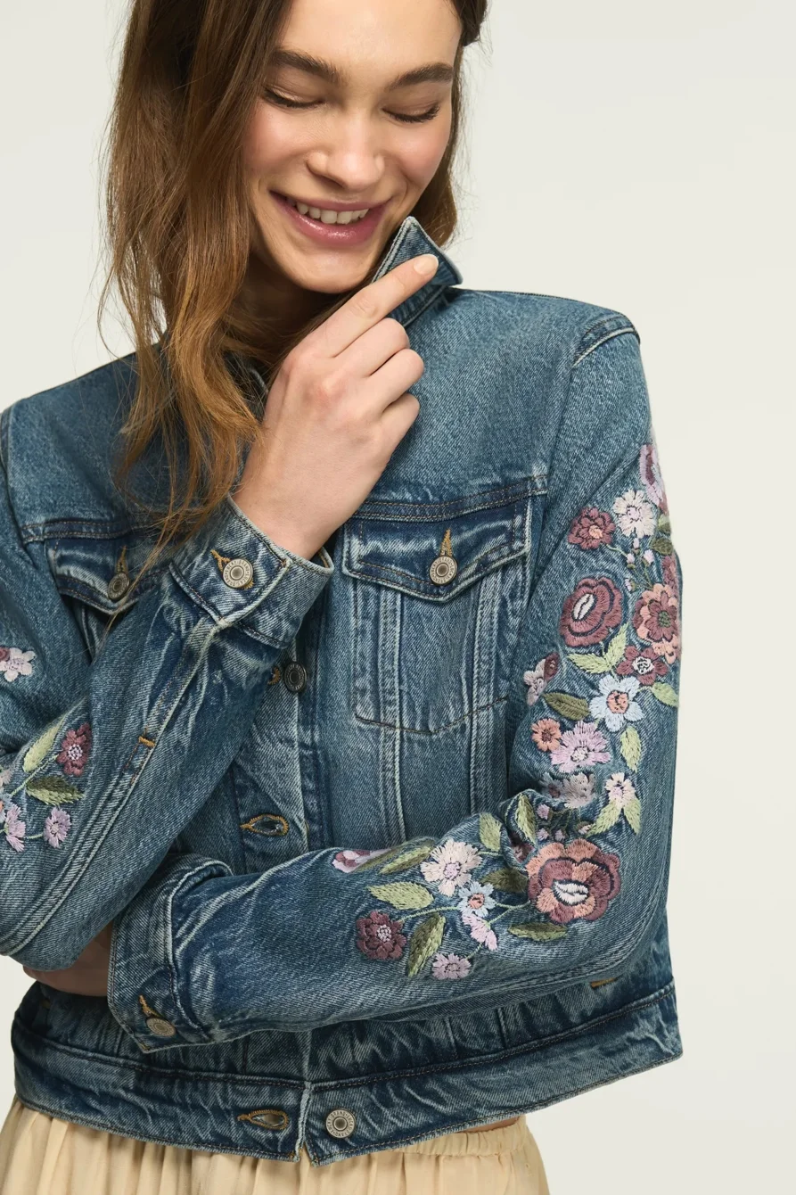 Image of Lucky Brand Embroidered Denim Trucker - Women's Clothing Outerwear Jackets Coats in Plucked Petals Wash