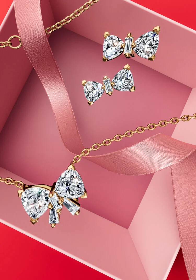 Gift box with box jewelry