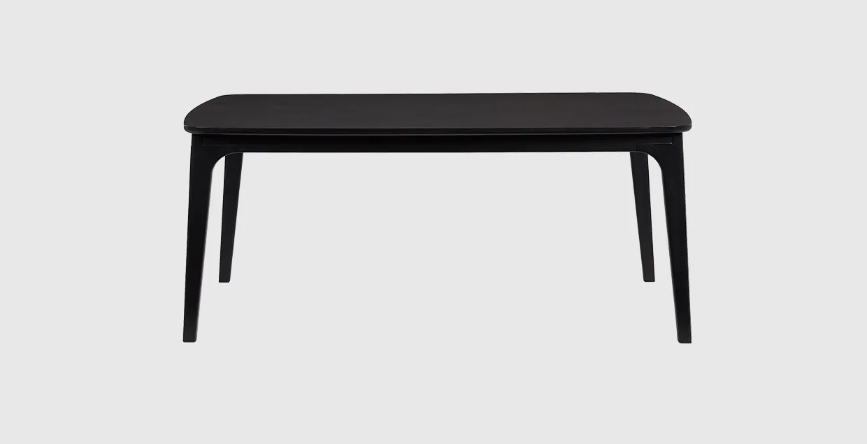 This table practically sets itself!