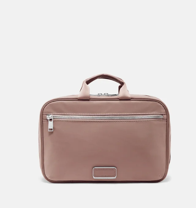 Voyageur - Madeline Cosmetic