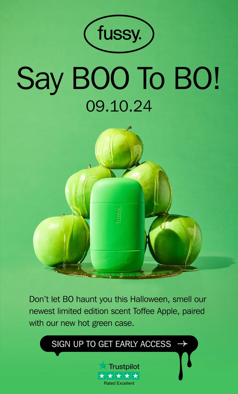 Green Case with Apples