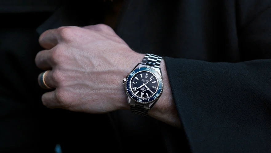 Planet Ocean - Wristshot
