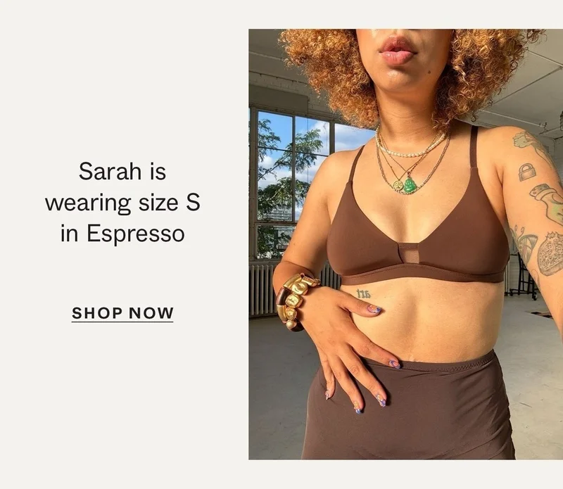 Sarah is wearing size S in Espresso
