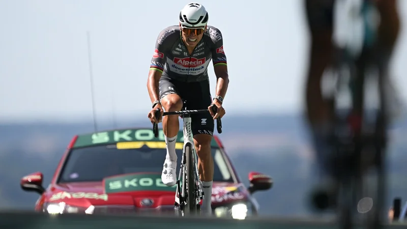 Can Van der Poel outlast Pogacar on Stage 7?
