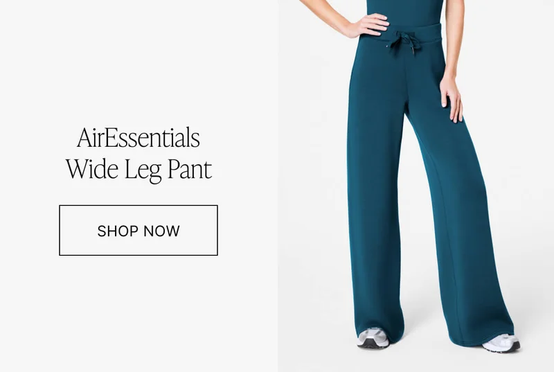 AIRESSENTIALS HALF ZIP