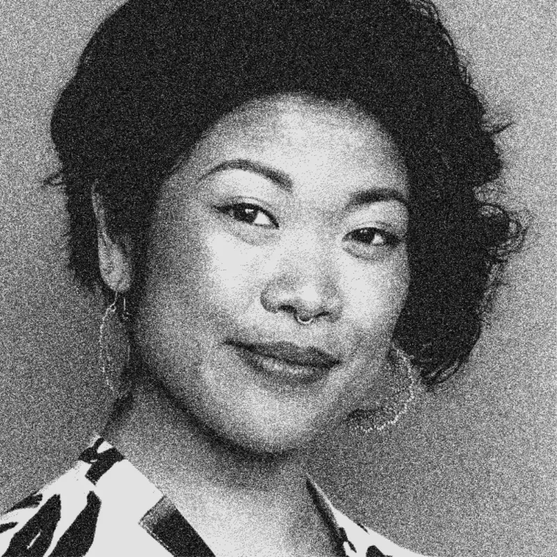 Lauren headshot