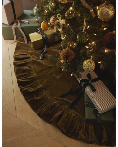 Mauree Velvet Tree Skirt - Olive