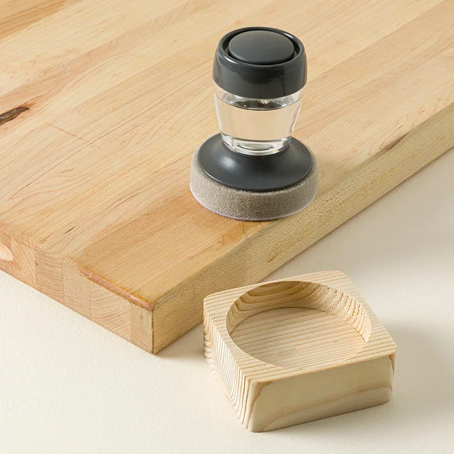 No Mess Cutting Board Oiling Tool
