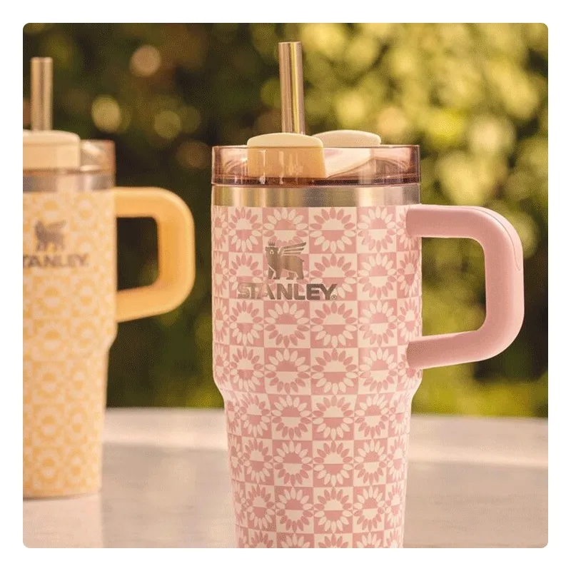 Oasis Collection: All about sunny shades and resort-ready patterns