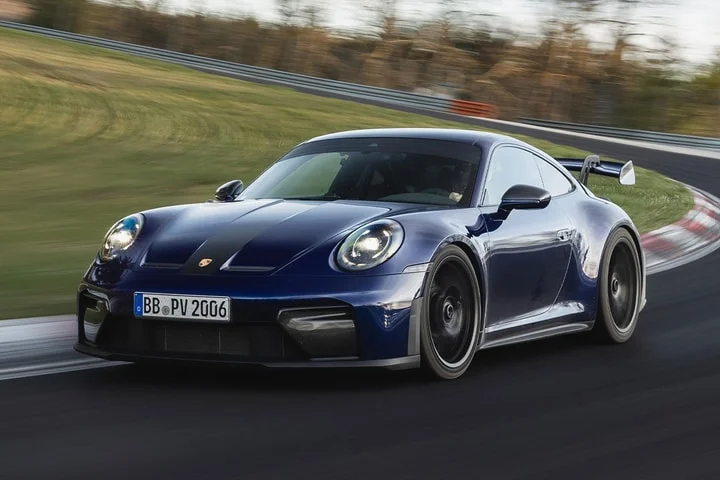🏆 Porsche 911 GT3 Sets Nürburgring Record for Manual Cars