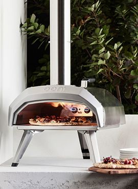 Ooni Karu Outdoor Pizza Oven