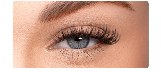 Image of Lash Model wearing Instant Lash Clusters By Moxielash