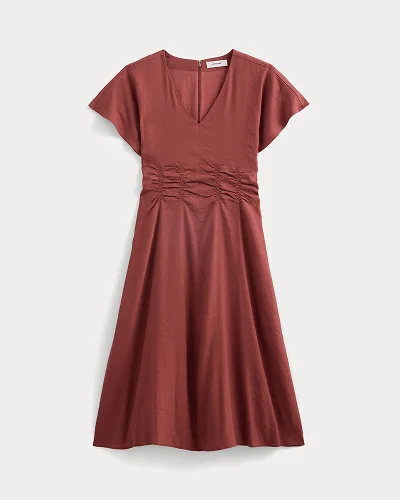 Image | Cinched Dress in Stretch Linen | Henna Red