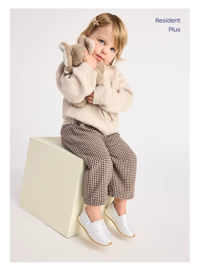 Resident Plus Toddler Sneaker Silver Metallic Twill - Image