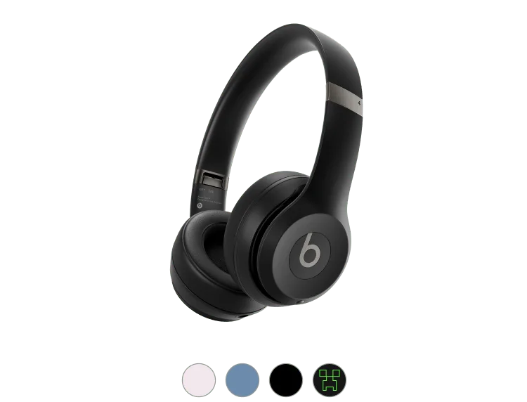 Beats Solo 4 in Matte Black.
