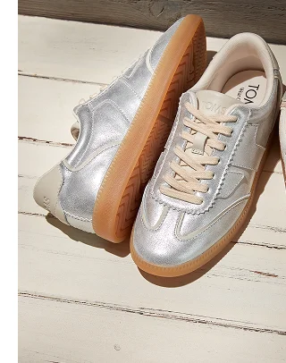 womens-collins-silver-metallic-leather-lace-up-sneaker