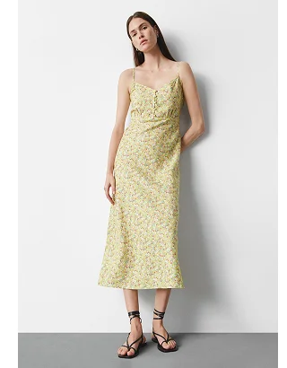 Display images to show real-time content