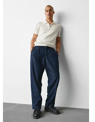 Display images to show real-time content