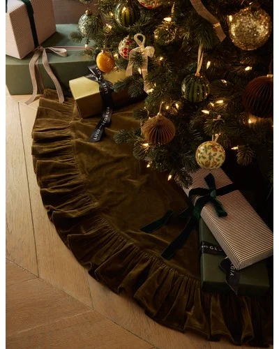 Mauree Velvet Tree Skirt - Olive