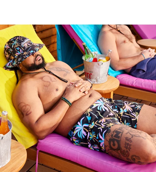 Lined Classic Swim Trunk: The Black Light NIghts 5.5"