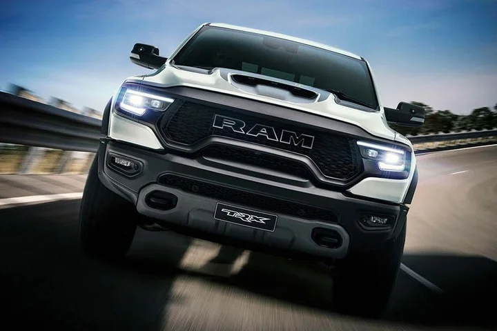 💨 Ram TRX Set to Return with V-8 Power and Brash Off-Road Prowess