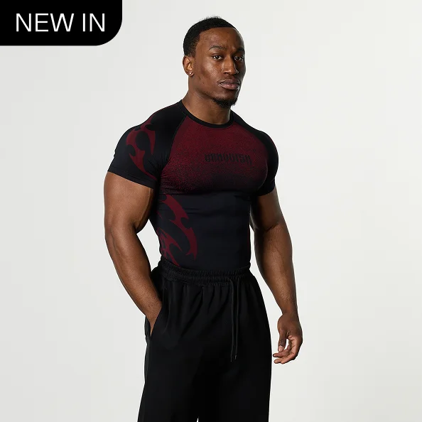 TRIBAL COMPRESSION BLACK AND RED SHORT SLEEVE T SHIRT