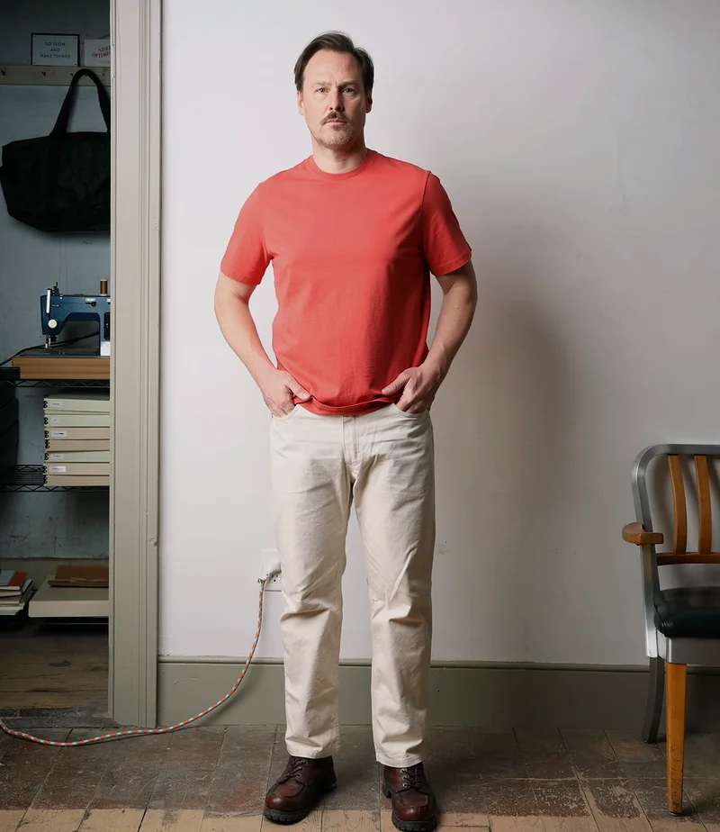 Image of Standard T-Shirt Faded Red