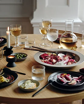 Tableware and plates