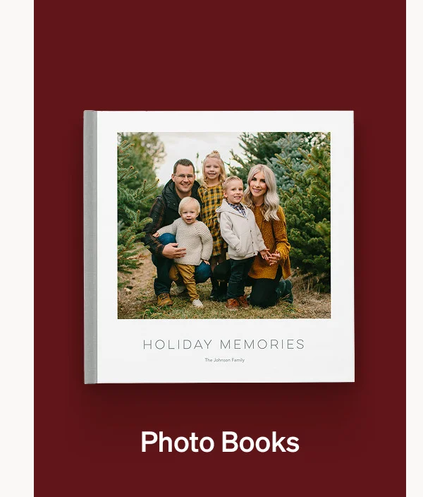 10 Free Cards + 50% Off Best-Selling Holiday Cards