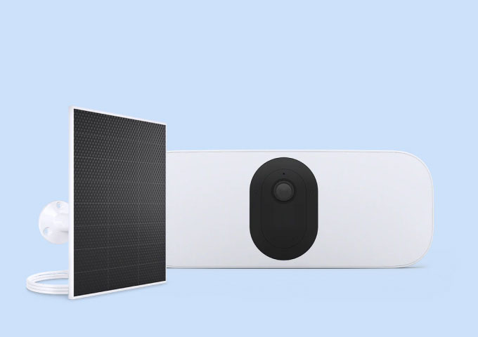Wireless Floodlight + Solar Panel Bundle