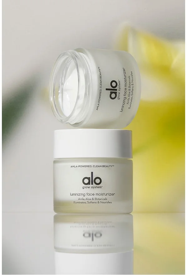 Luminizing Face Moisturizer - No Color / 59 Milliliters
