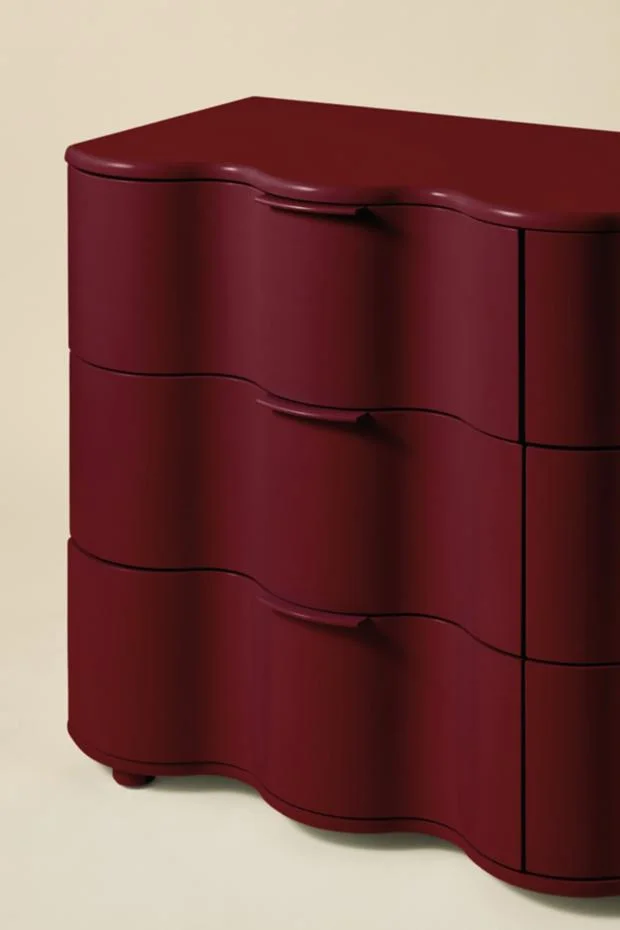 Aria 6-Drawer Short Squiggle Dresser