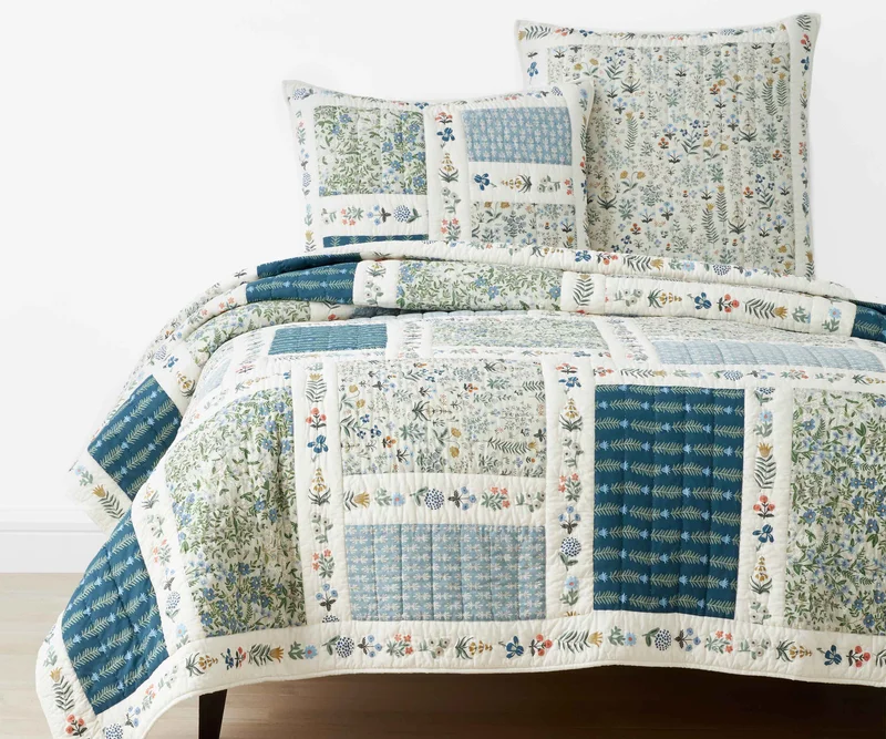 Image of Cotton Quilt - Wildwood