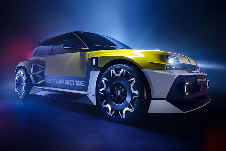 ⚡ Renault Shares Closer Look at New 5 Turbo 3E