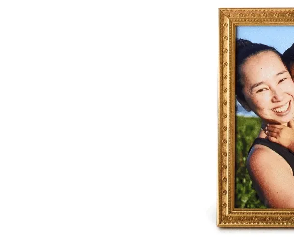 Walk in with your phone, walk out with a custom framed gift. Choose from our tabletop frame styles and we’ll print, frame, and gift wrap it in minutes.