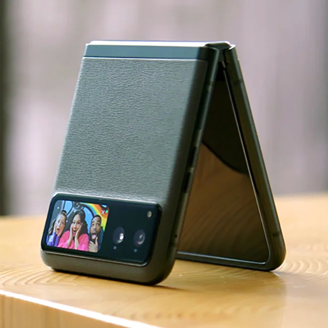 motorola razr - 2023