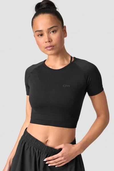 Image of Define Seamless Cropped T-shirt Black/Black