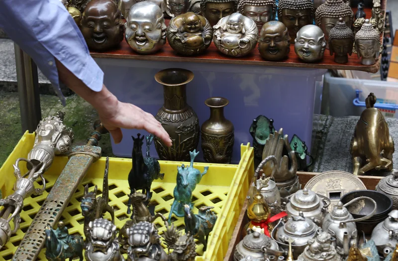 ANTIQUES: Upper Lascar Row antique street market