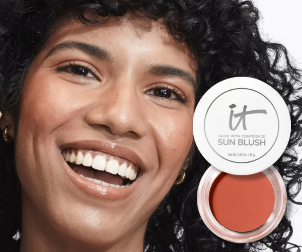 GLOW WITH CONFIDENCE SUN CREAM BLUSH