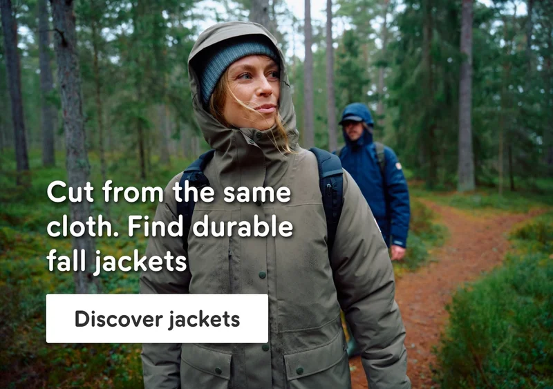 Discover our selection of warm winter jackets, down jackets with traceable down, lightweight summer jackets and shop online.