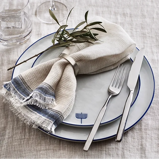 beautiful hanukkah traditions